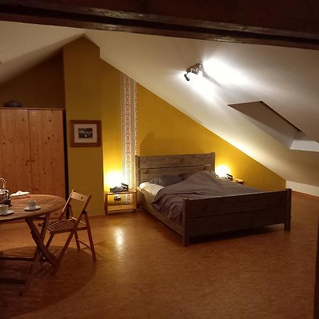 Aux Saveurs D'Enneille Bed & Breakfast Durbuy Bagian luar foto