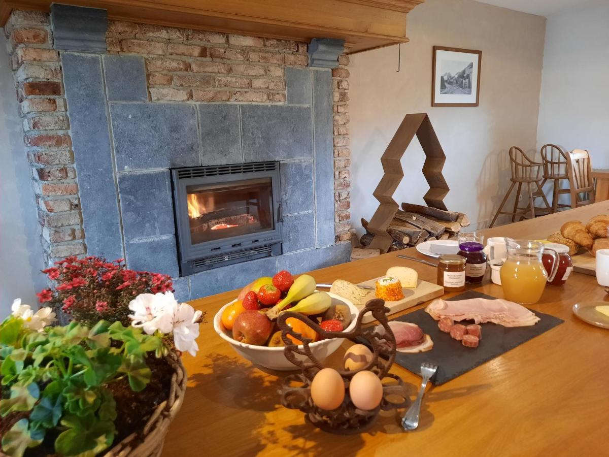 Aux Saveurs D'Enneille Bed & Breakfast Durbuy Bagian luar foto