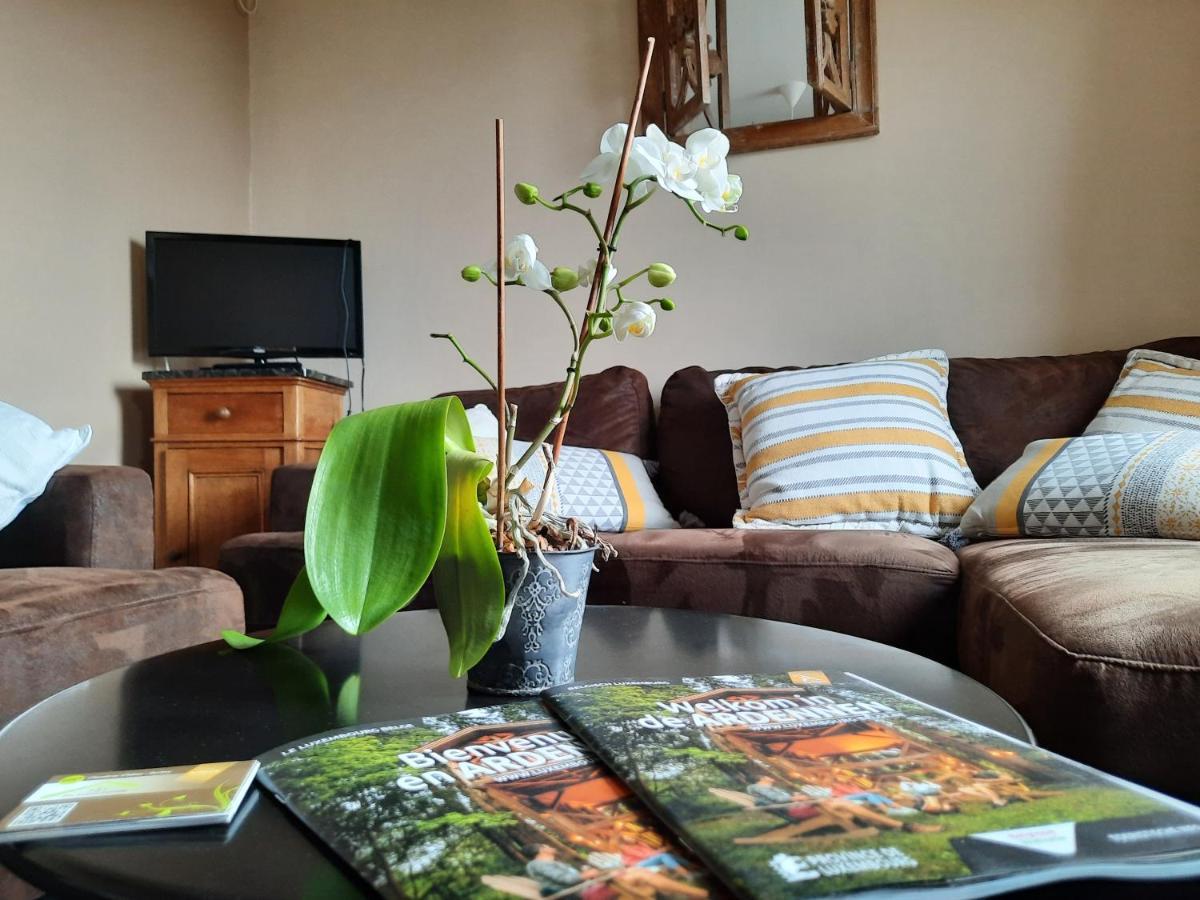 Aux Saveurs D'Enneille Bed & Breakfast Durbuy Bagian luar foto