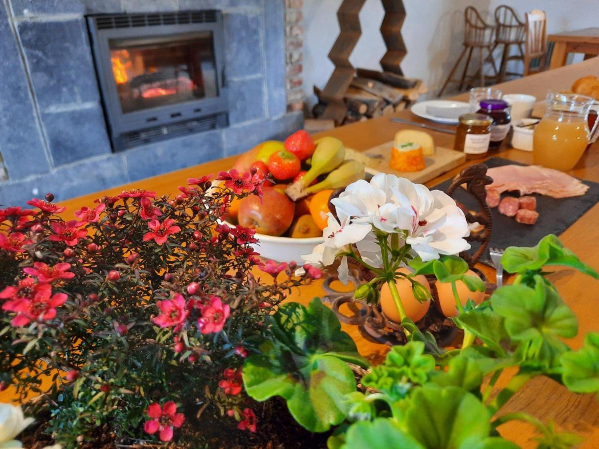 Aux Saveurs D'Enneille Bed & Breakfast Durbuy Bagian luar foto