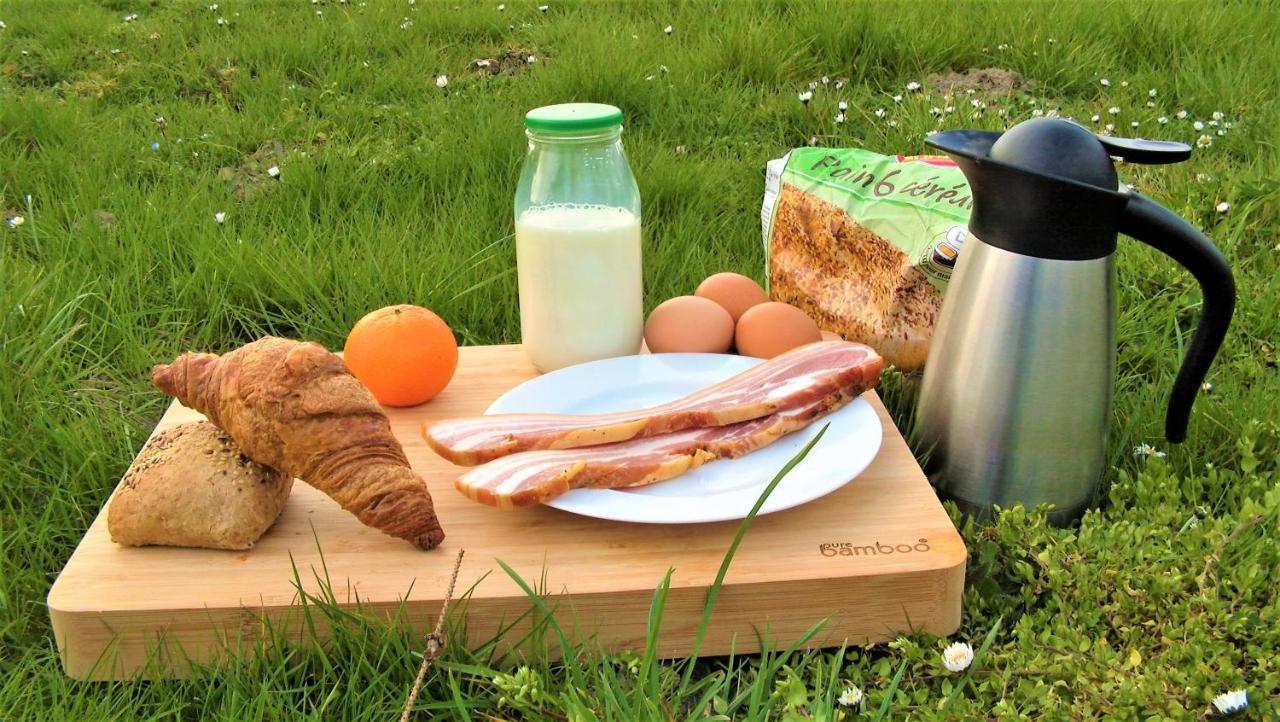 Aux Saveurs D'Enneille Bed & Breakfast Durbuy Bagian luar foto