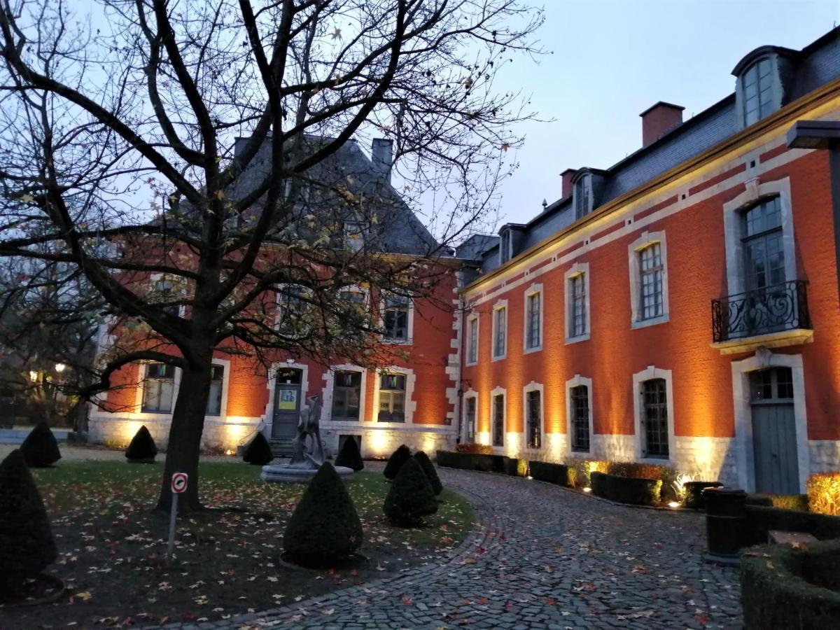 Aux Saveurs D'Enneille Bed & Breakfast Durbuy Bagian luar foto