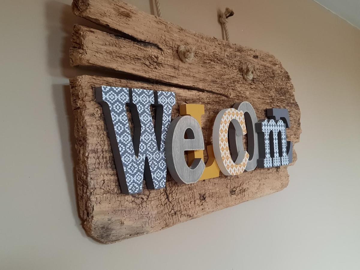 Aux Saveurs D'Enneille Bed & Breakfast Durbuy Bagian luar foto