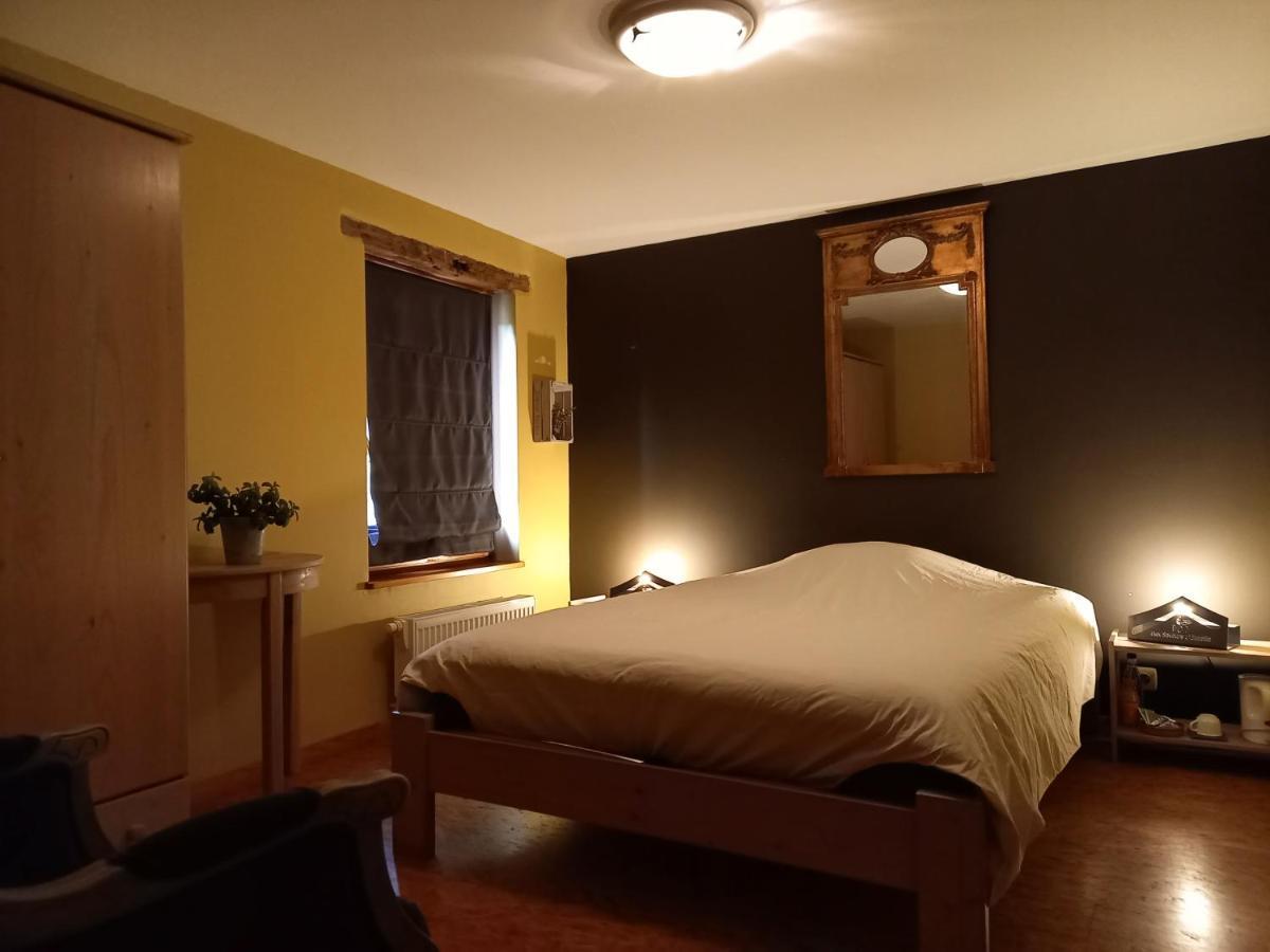 Aux Saveurs D'Enneille Bed & Breakfast Durbuy Bagian luar foto